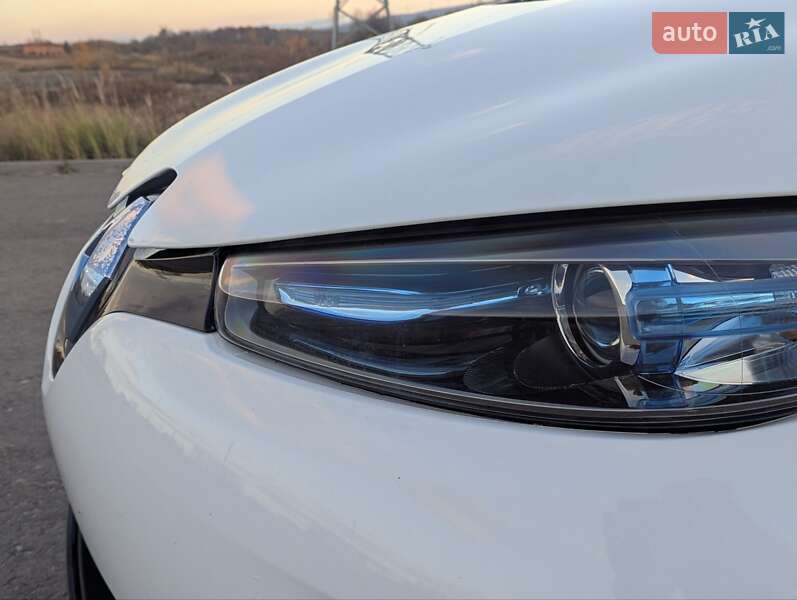 Хэтчбек Renault Zoe 2016 в Дрогобыче