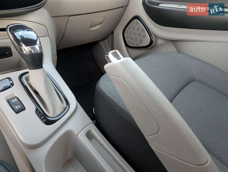 Хэтчбек Renault Zoe 2016 в Дрогобыче