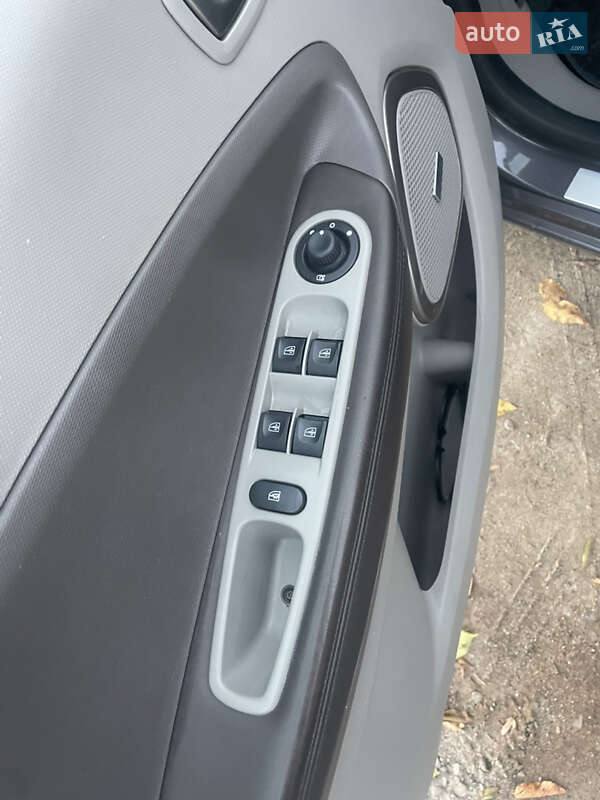 Хетчбек Renault Zoe 2017 в Самборі