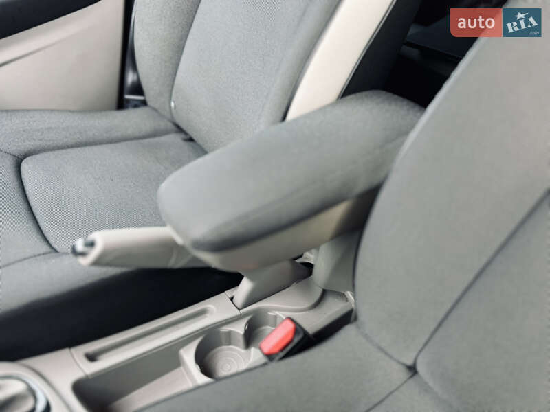 Хэтчбек Renault Zoe 2015 в Тернополе