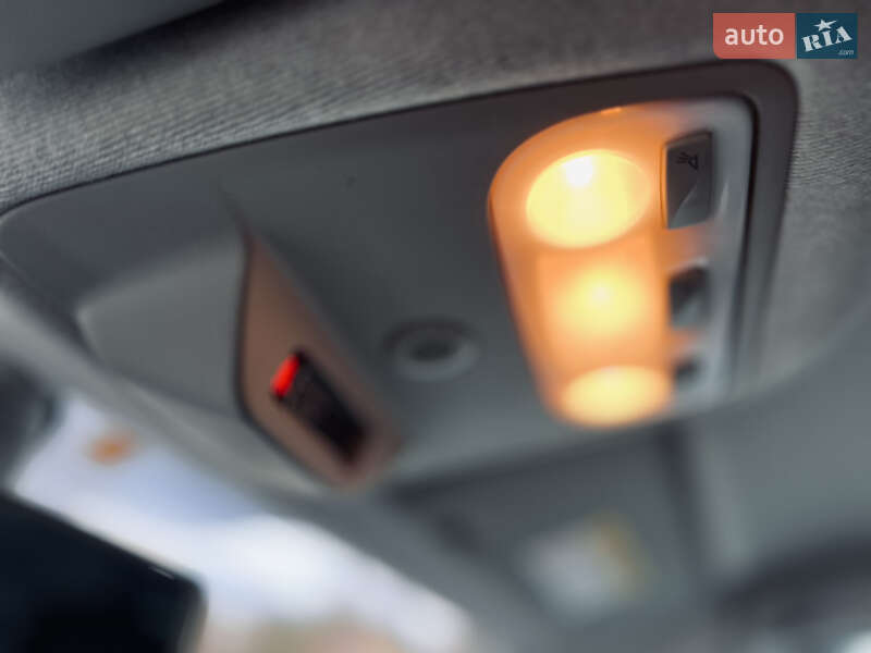 Хэтчбек Renault Zoe 2015 в Тернополе