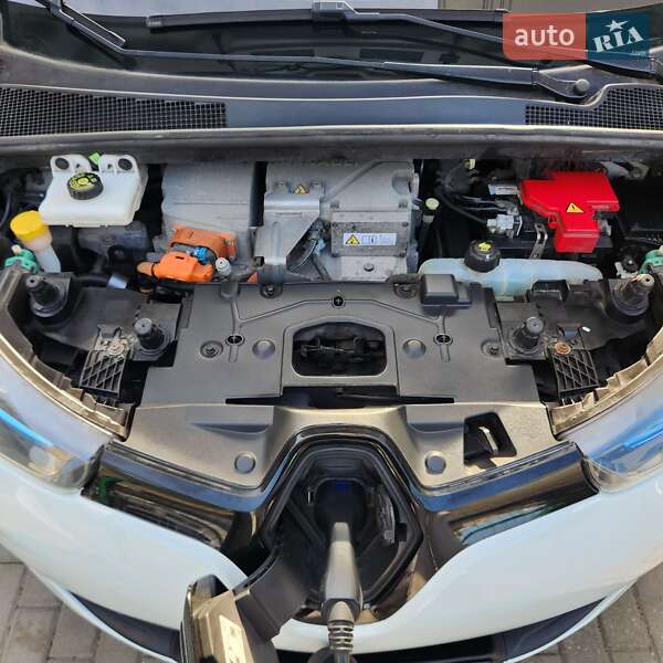Хэтчбек Renault Zoe 2017 в Ровно фото 13 Хэтчбек Renault Zoe 2017 в Ровно