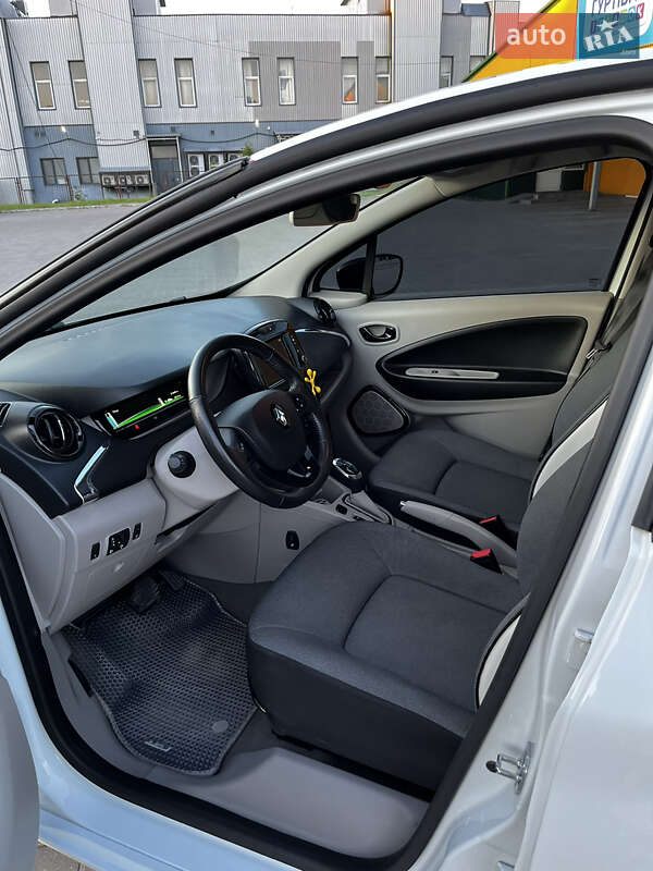 Хетчбек Renault Zoe 2016 в Хмельницькому