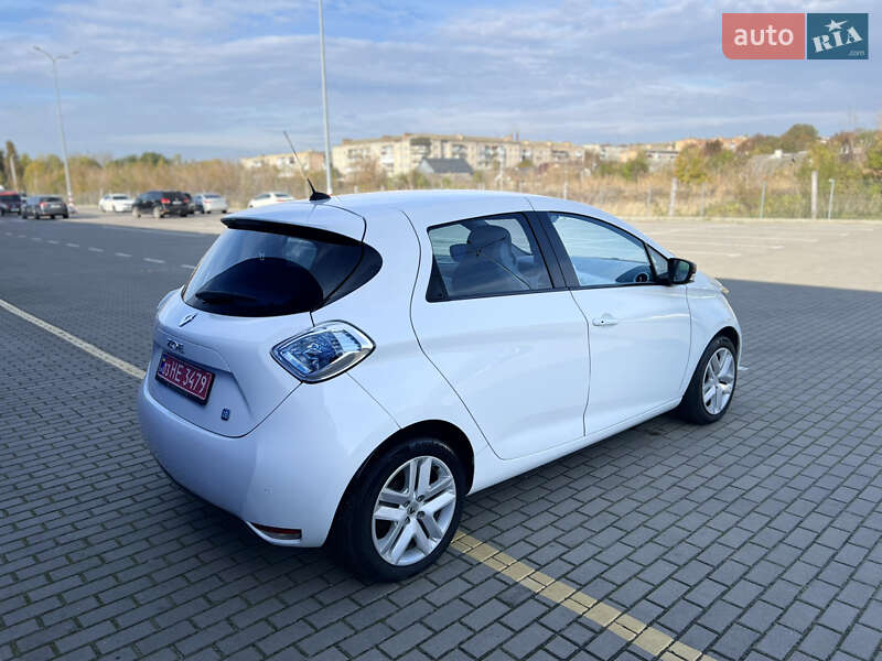 Хэтчбек Renault Zoe 2014 в Дубно