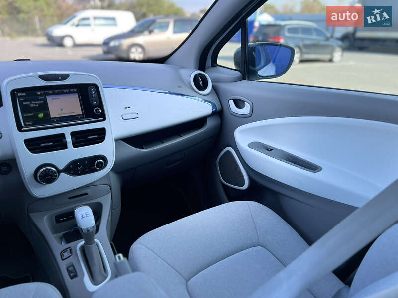 Хэтчбек Renault Zoe 2014 в Дубно