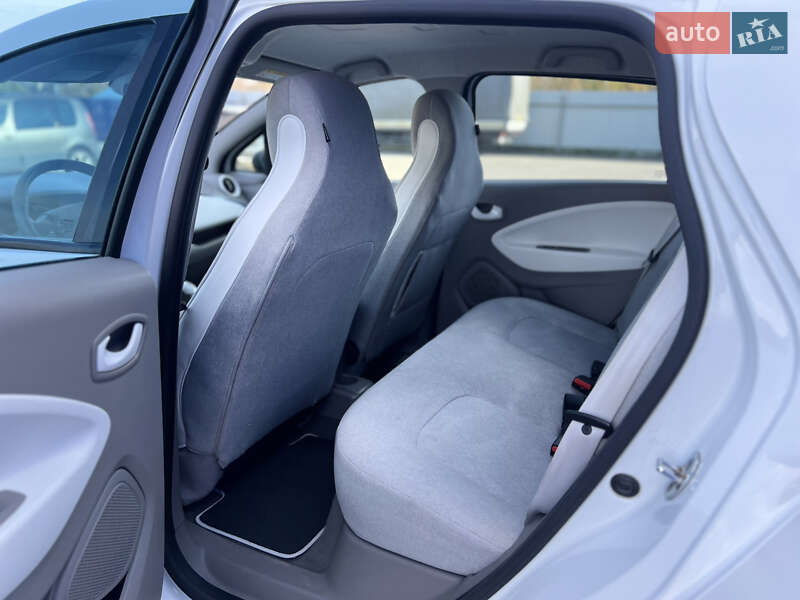 Хэтчбек Renault Zoe 2014 в Дубно