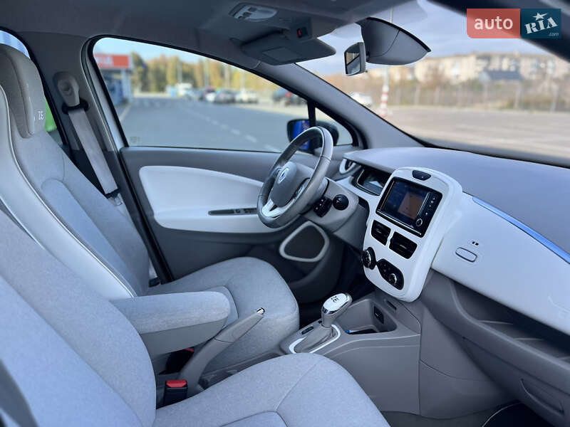 Хэтчбек Renault Zoe 2014 в Дубно