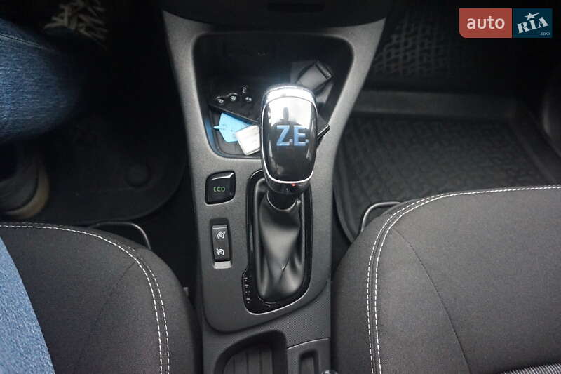 Хэтчбек Renault Zoe 2018 в Самборе фото 37 Хэтчбек Renault Zoe 2018 в Самборе