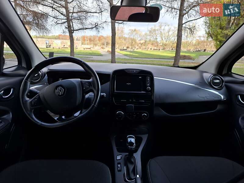 Хэтчбек Renault Zoe 2018 в Звягеле