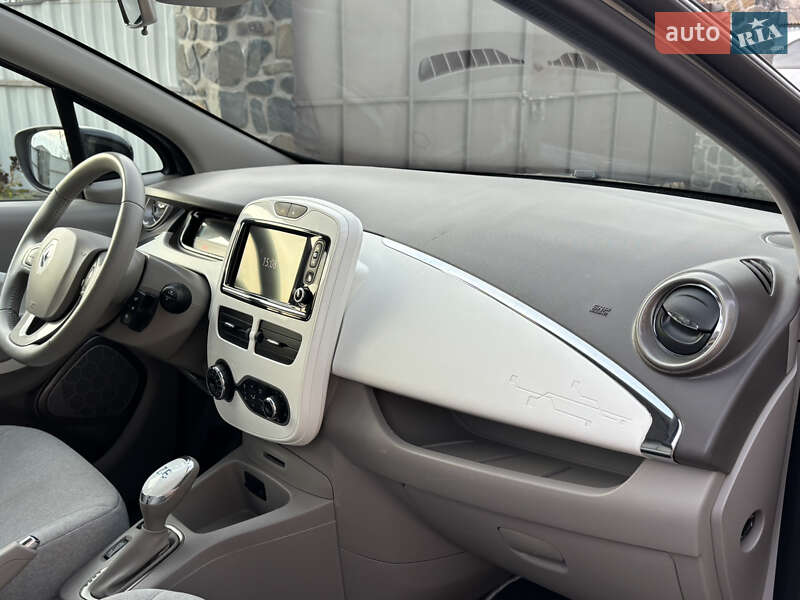 Хэтчбек Renault Zoe 2018 в Дубно