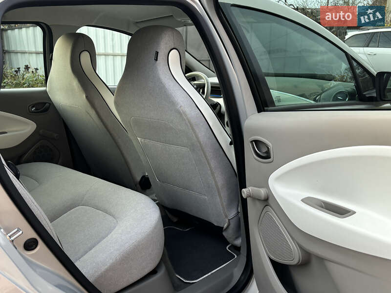 Хэтчбек Renault Zoe 2018 в Дубно