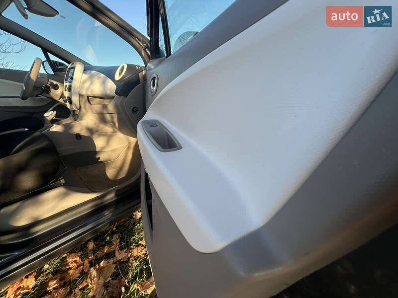 Хетчбек Renault Zoe 2017 в Демидівці