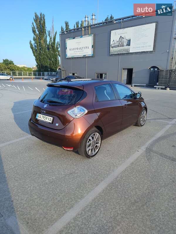 Хэтчбек Renault Zoe 2014 в Киеве