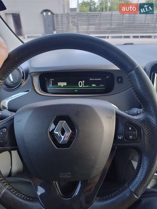 Хэтчбек Renault Zoe 2014 в Киеве