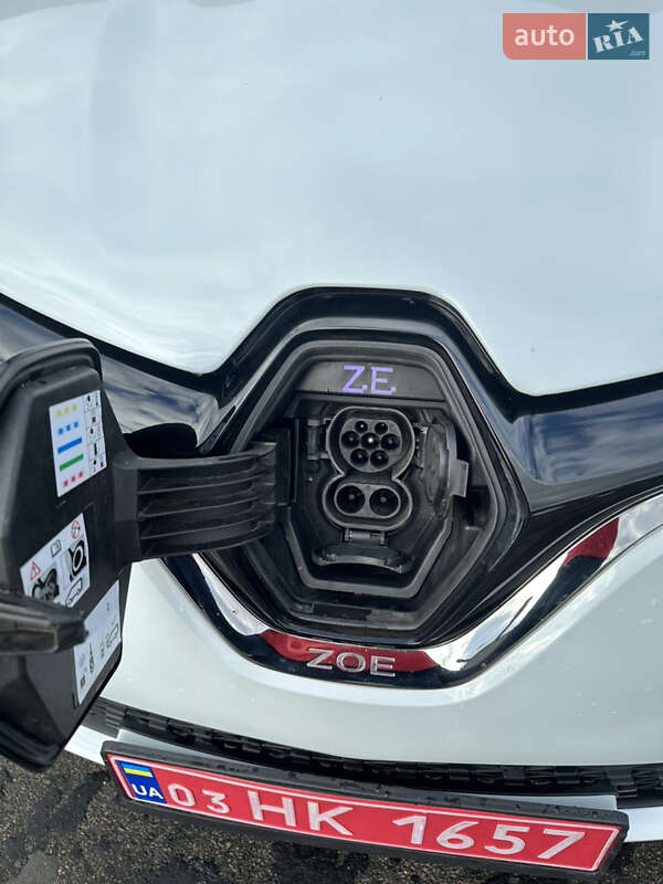 Хэтчбек Renault Zoe 2020 в Долине