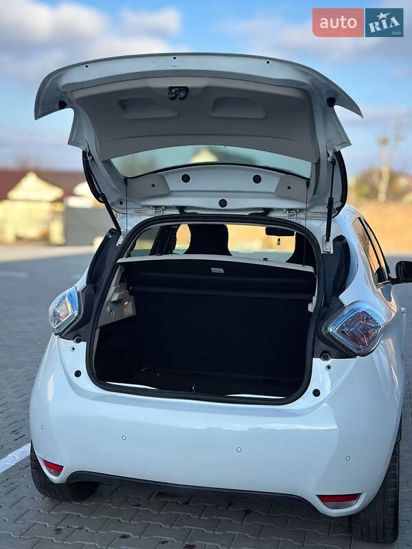 Хетчбек Renault Zoe 2017 в Дубні