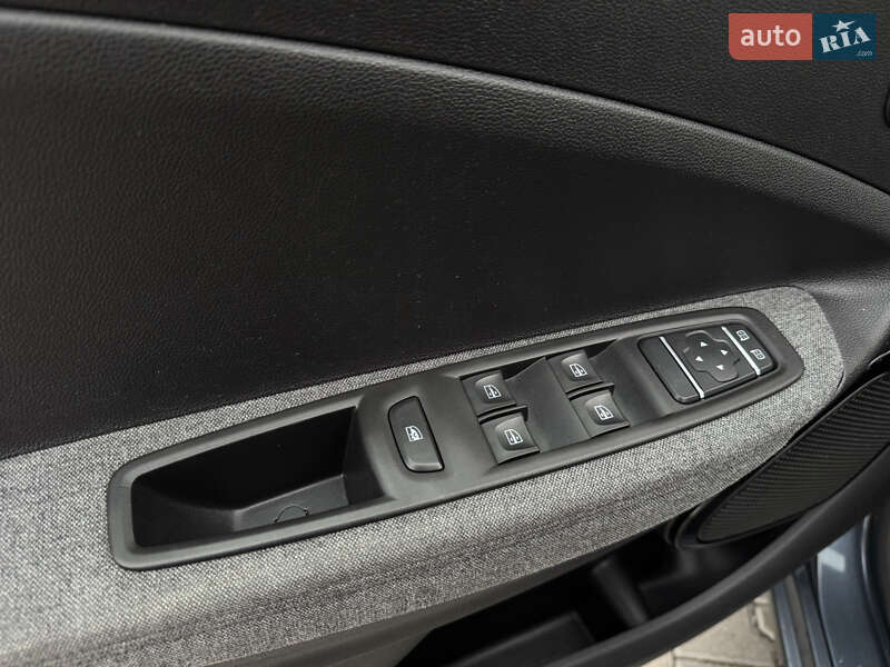 Хэтчбек Renault Zoe 2020 в Тернополе