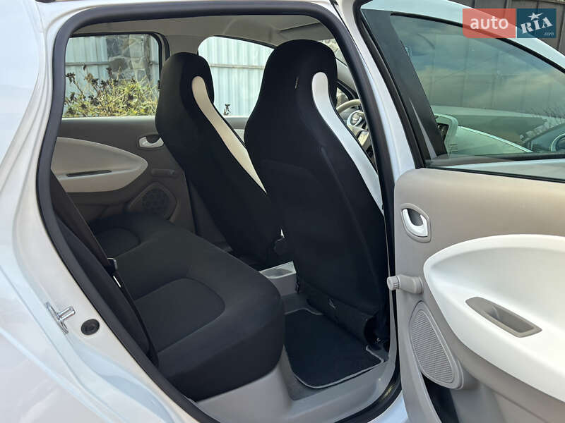 Хэтчбек Renault Zoe 2016 в Дубно фото 13 Хэтчбек Renault Zoe 2016 в Дубно