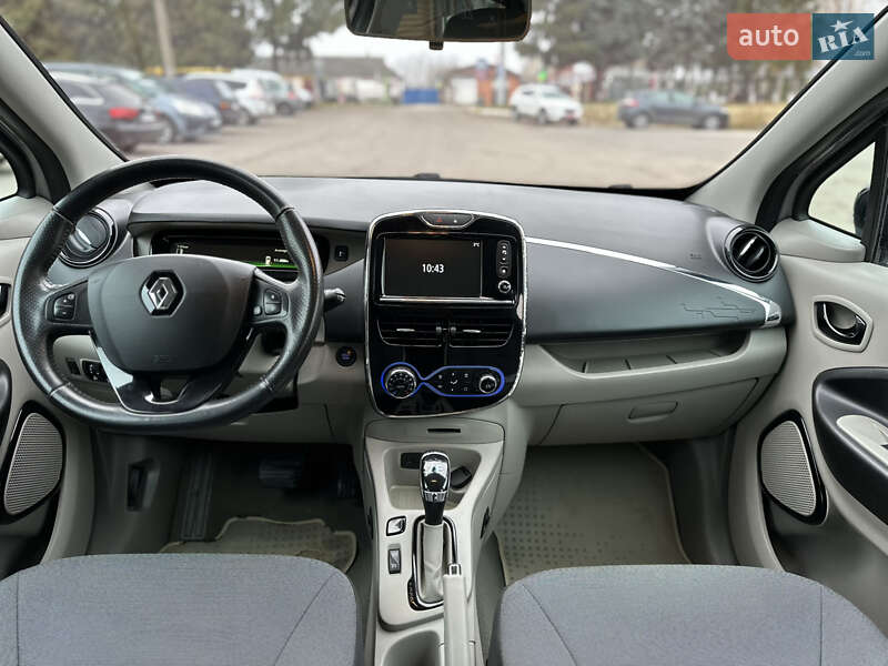 Хэтчбек Renault Zoe 2015 в Дубно