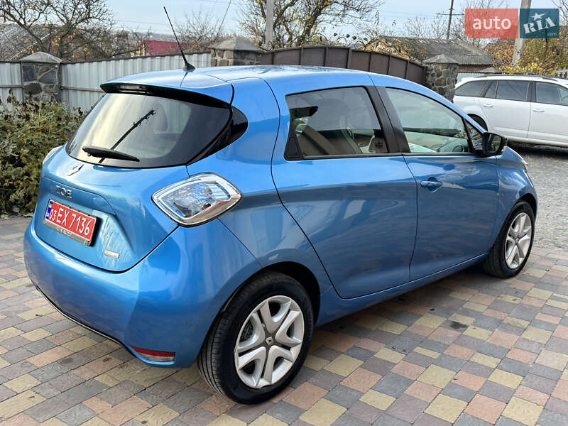 Хэтчбек Renault Zoe 2017 в Дубно