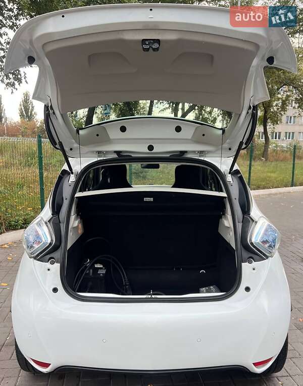Хэтчбек Renault Zoe 2018 в Киеве