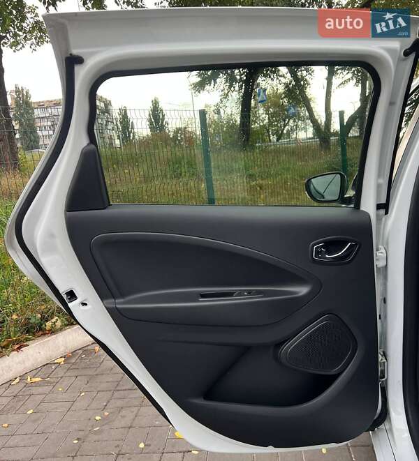 Хэтчбек Renault Zoe 2018 в Киеве