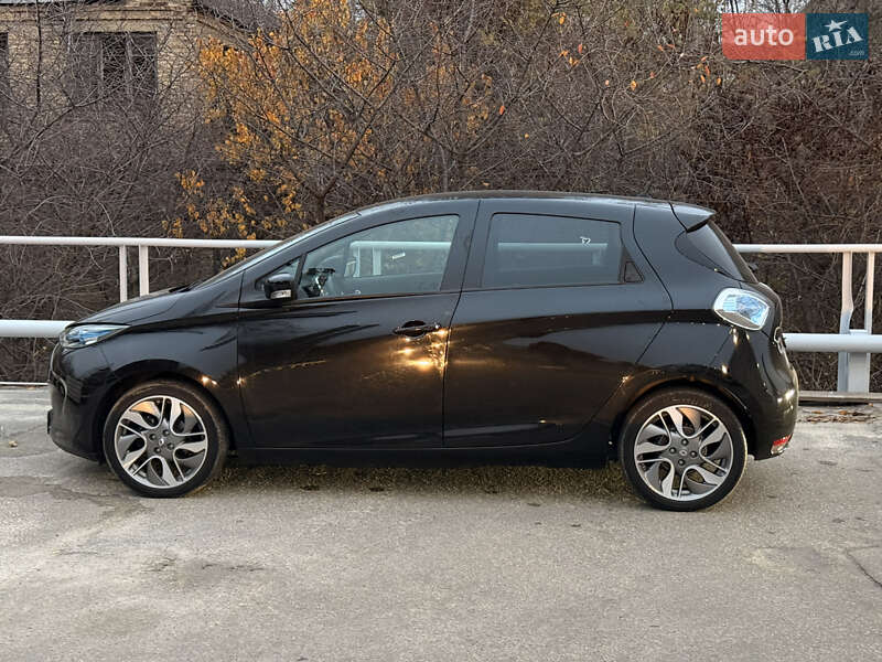 Хэтчбек Renault Zoe 2017 в Киеве