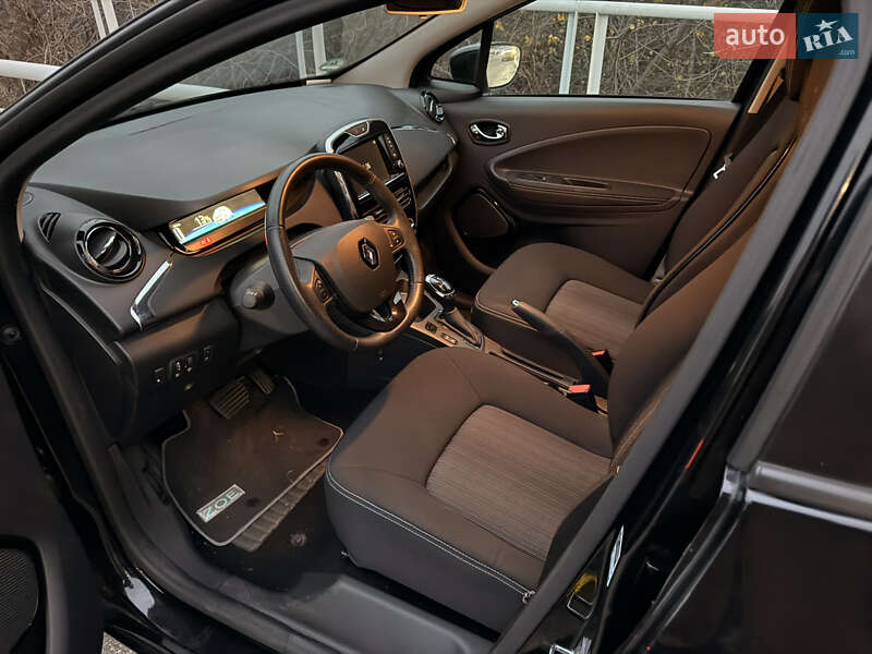 Хэтчбек Renault Zoe 2017 в Киеве