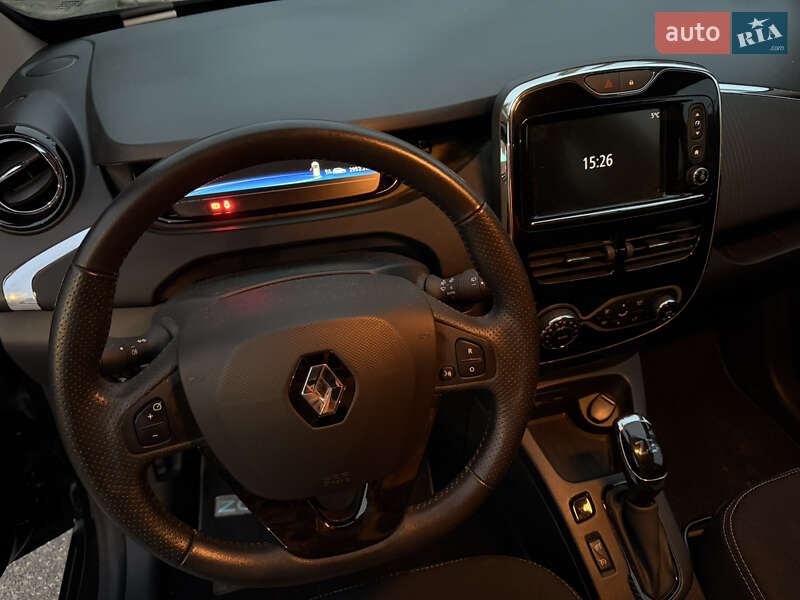 Хэтчбек Renault Zoe 2017 в Киеве