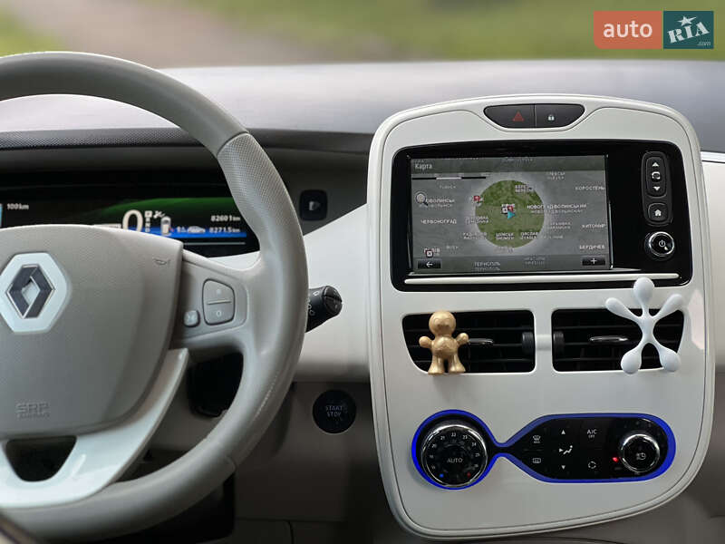 Хетчбек Renault Zoe 2015 в Рівному