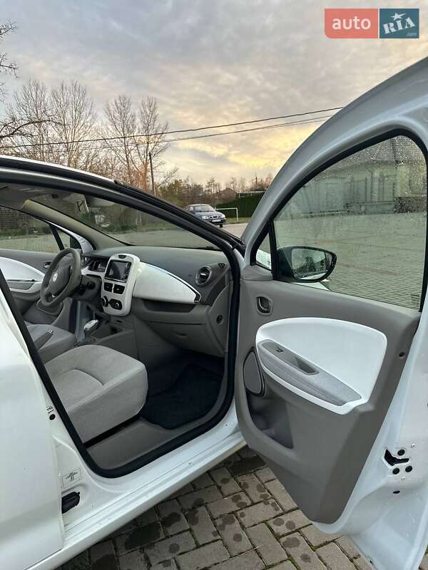 Хетчбек Renault Zoe 2017 в Золочеві