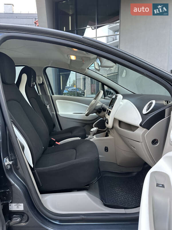 Хетчбек Renault Zoe 2017 в Львові