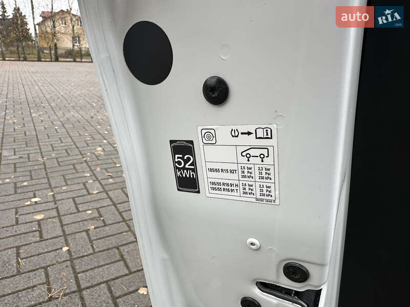 Хетчбек Renault Zoe 2020 в Дрогобичі фото 40 Хетчбек Renault Zoe 2020 в Дрогобичі