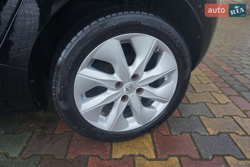 Хетчбек Renault Zoe 2015 в Самборі