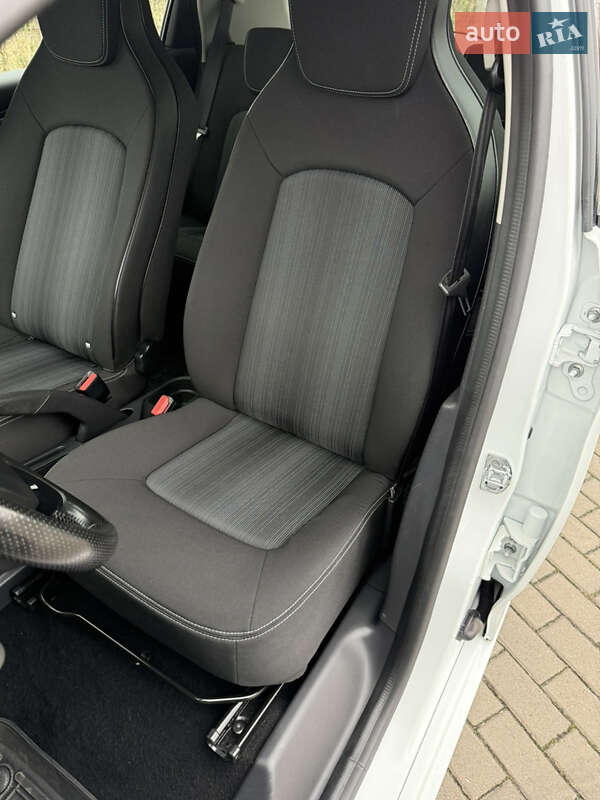 Хэтчбек Renault Zoe 2018 в Дубно фото 13 Хэтчбек Renault Zoe 2018 в Дубно