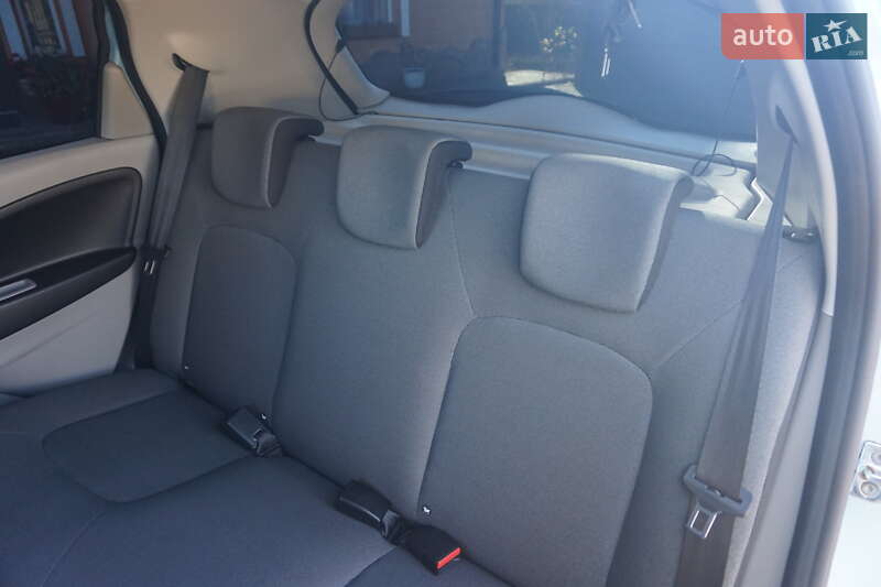 Хетчбек Renault Zoe 2015 в Самборі