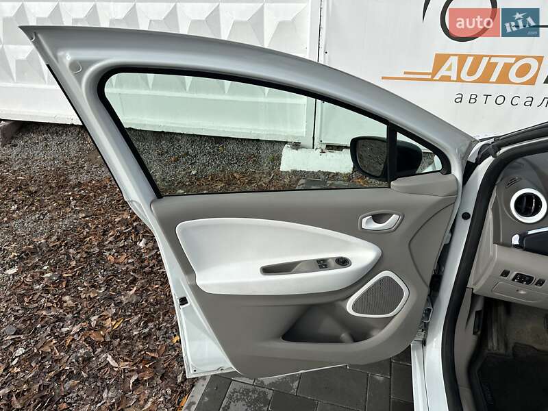 Хетчбек Renault Zoe 2019 в Києві фото 16 Хетчбек Renault Zoe 2019 в Києві