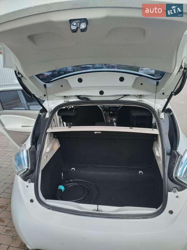 Хэтчбек Renault Zoe 2017 в Киеве фото 11 Хэтчбек Renault Zoe 2017 в Киеве
