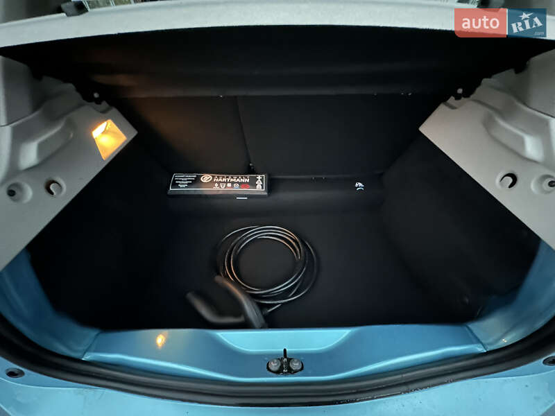 Хэтчбек Renault Zoe 2021 в Киеве