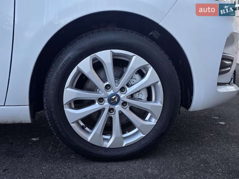 Хэтчбек Renault Zoe 2020 в Тернополе