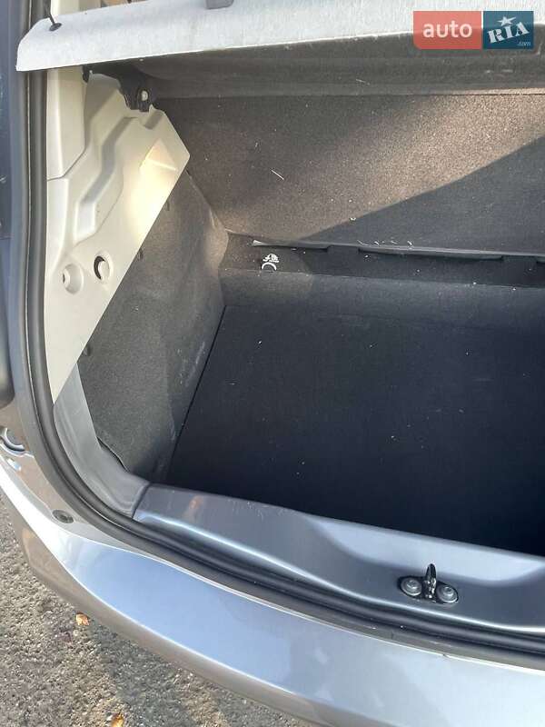 Хэтчбек Renault Zoe 2014 в Львове фото 18 Хэтчбек Renault Zoe 2014 в Львове