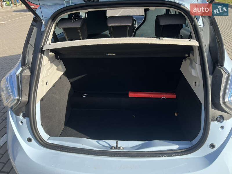 Хетчбек Renault Zoe 2016 в Старокостянтинові фото 5 Хетчбек Renault Zoe 2016 в Старокостянтинові