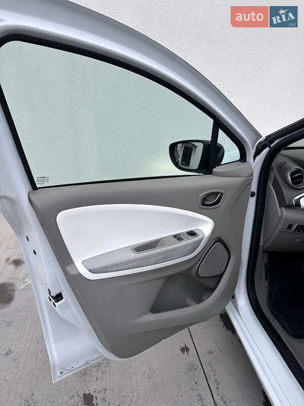 Хэтчбек Renault Zoe 2018 в Луцке фото 13 Хэтчбек Renault Zoe 2018 в Луцке