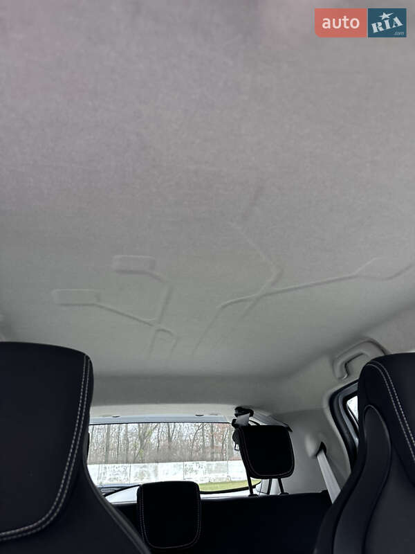 Хэтчбек Renault Zoe 2018 в Луцке фото 28 Хэтчбек Renault Zoe 2018 в Луцке