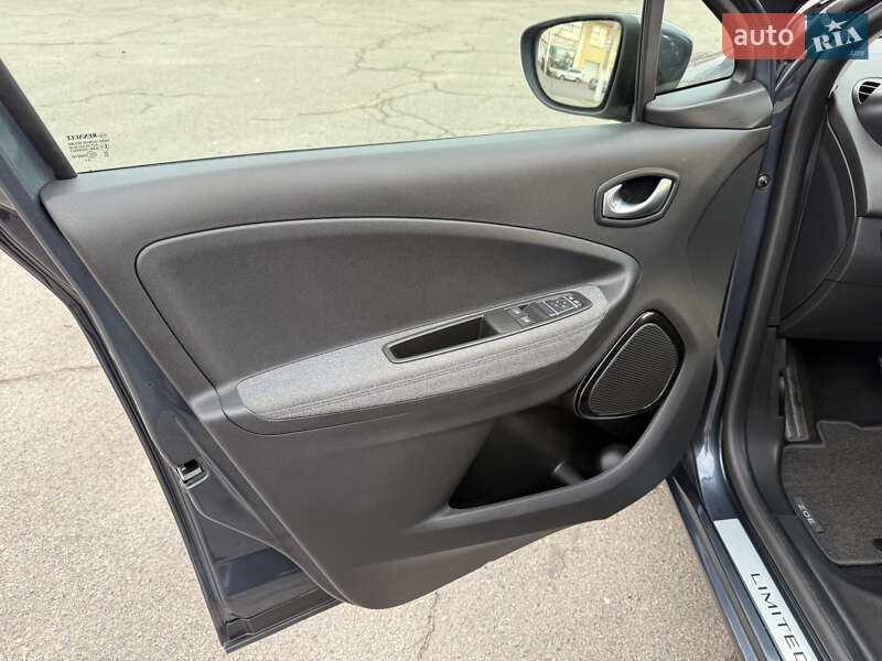 Хетчбек Renault Zoe 2022 в Дніпрі