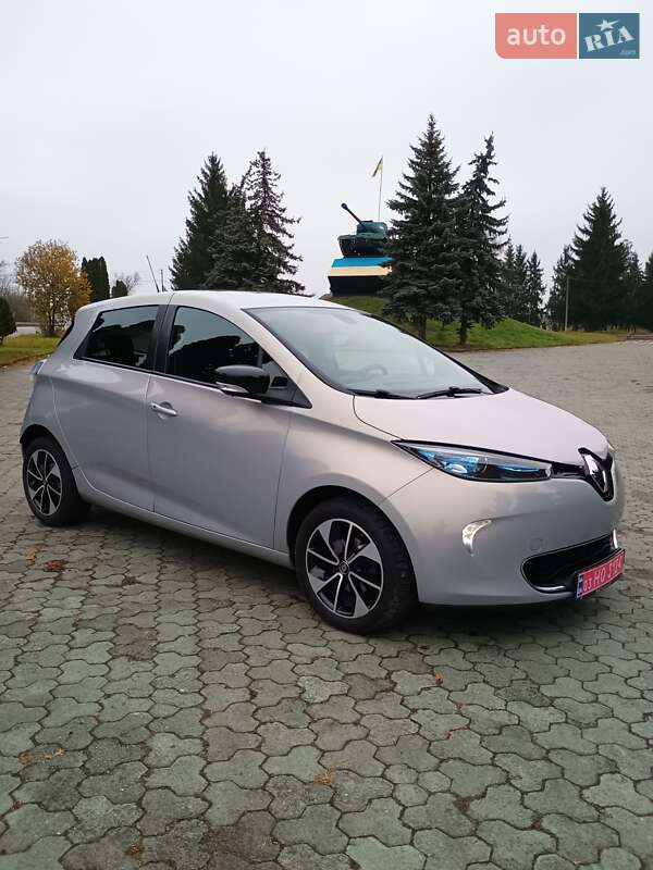 Хэтчбек Renault Zoe 2018 в Дубно
