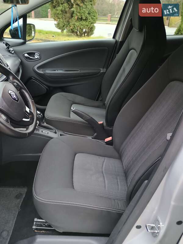 Хэтчбек Renault Zoe 2018 в Дубно