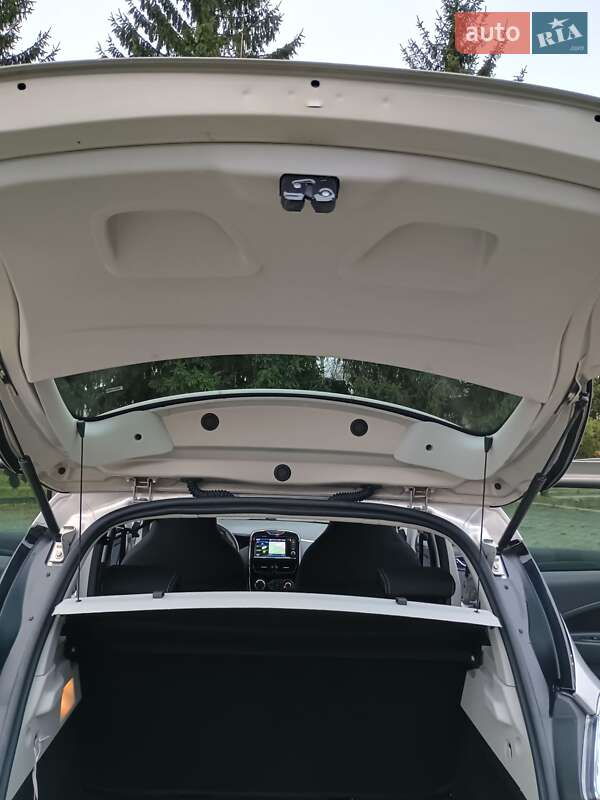 Хэтчбек Renault Zoe 2018 в Дубно