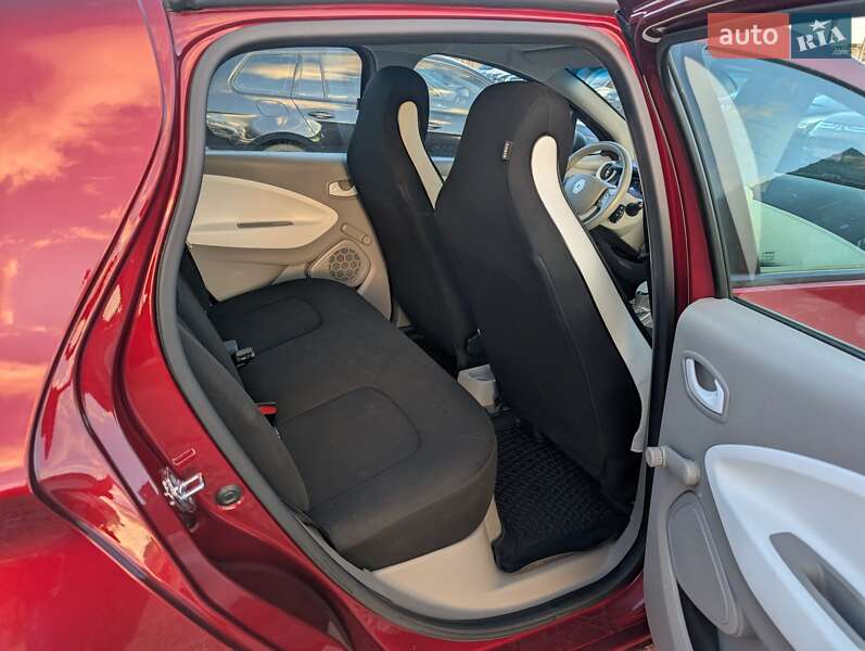 Хетчбек Renault Zoe 2018 в Рівному фото 32 Хетчбек Renault Zoe 2018 в Рівному