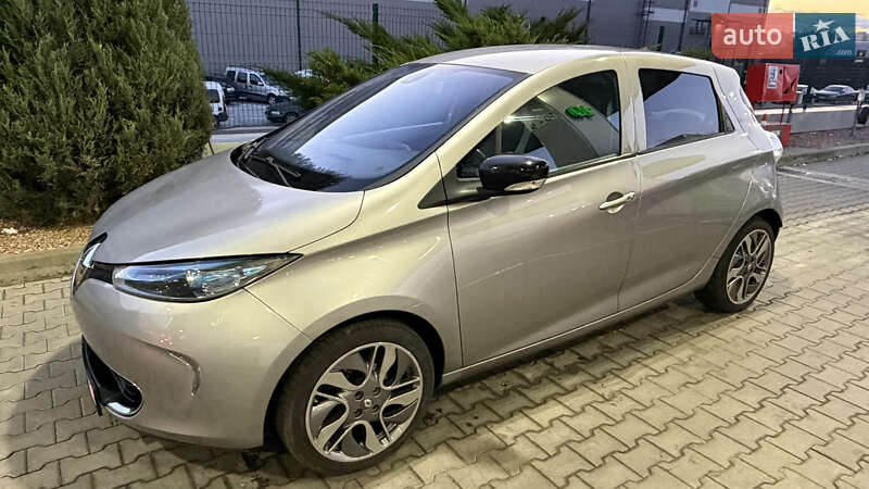 Хэтчбек Renault Zoe 2015 в Киеве фото 4 Хэтчбек Renault Zoe 2015 в Киеве